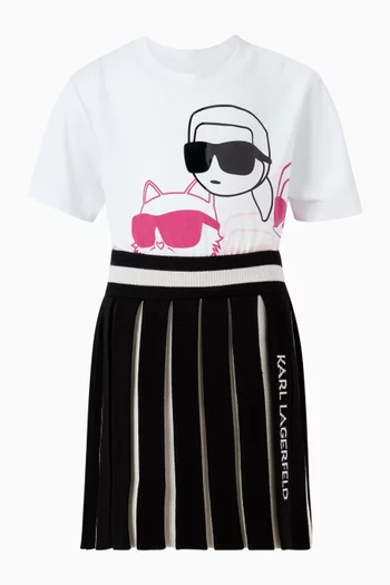 Pleated Skirt in Knit