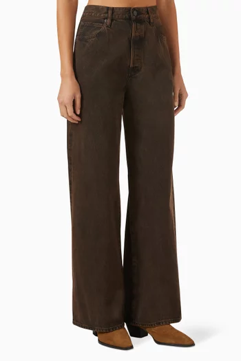 The Collegiate Jeans in Denim