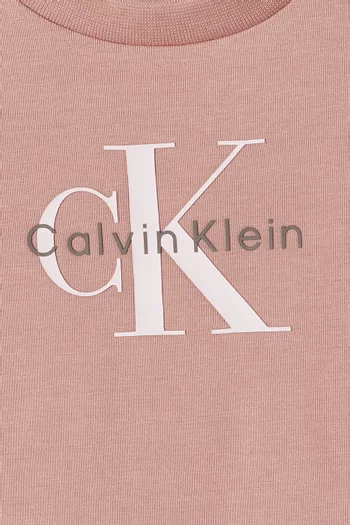 تي شيرت بشعار الماركة قطن جيرسيه مطاطي