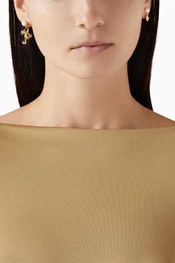 Cat Pearl Mismatch Drop Earrings in Plated Brass