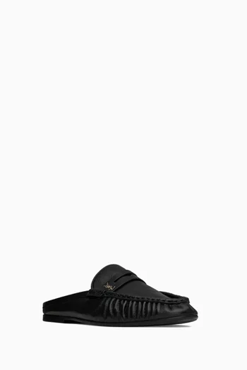 Le Loafer Mules in Shiny Creased Leather
