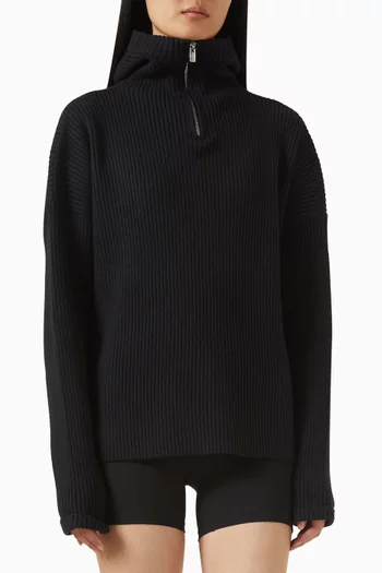 كنزة بغطاء رأس بالاكلافا نسيج