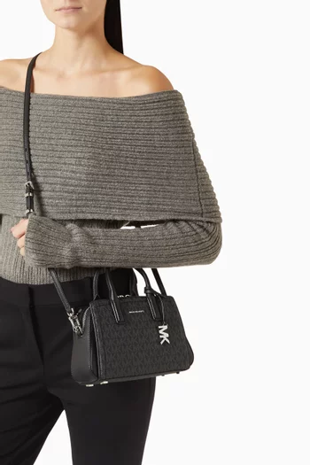 حقيبة يد ليلى صغيرة قنب بشعار الماركة