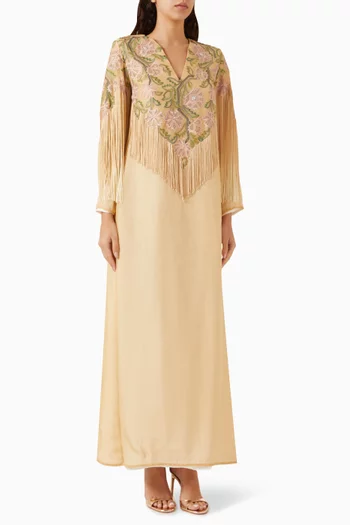 جلابية مزينة بشرّابات