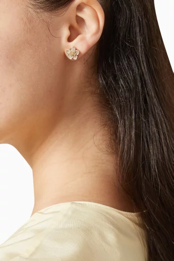 أقراط كيرا بشكل زهرة مرصعة بكريستال بافيه نحاس مطلي ذهب عيار 18