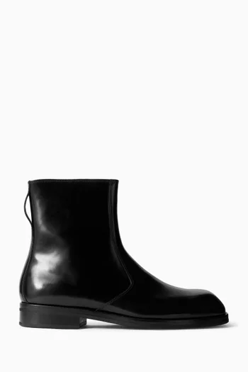 Zipped Boots in Leather