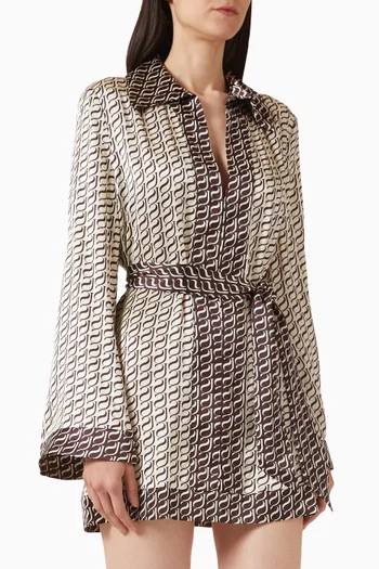 فستان قصير بنقشة شعار الماركة بلون مغاير حرير