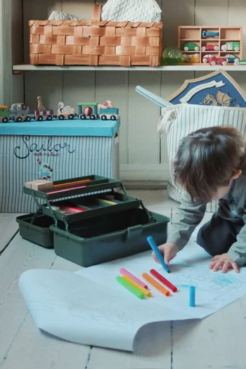 حامل أدوات إبداعية