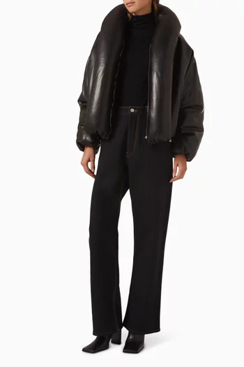 بنطال بقصة فضفاضة ومنسوج من دينم