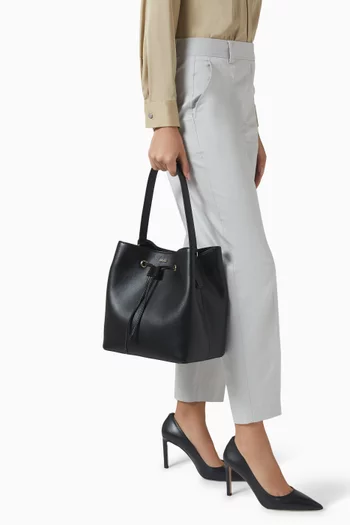 Sandy Bucket Bag in Faux Leather