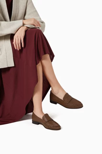 حذاء سهل الارتداء جلد