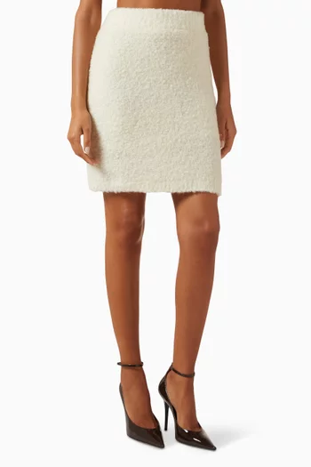 تنورة قصيرة نسيج بوكليه