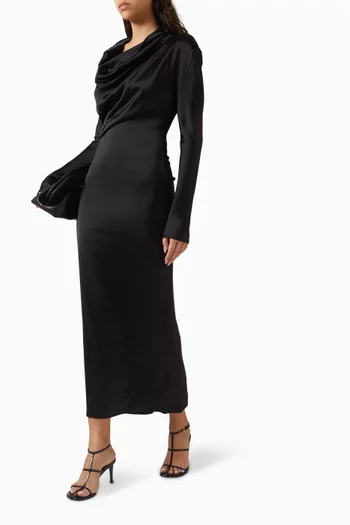 فستان ميريل بفتحة رقبة مطوية