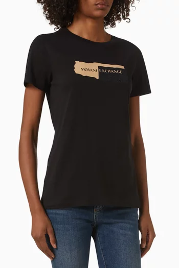 تي شيرت بشعار AX