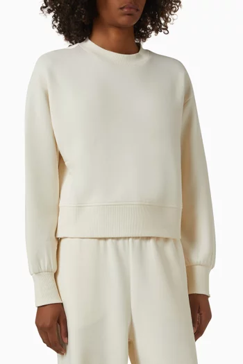 سويت شيرت بفتحة رقبة مستديرة قطن مطاطي مقوى