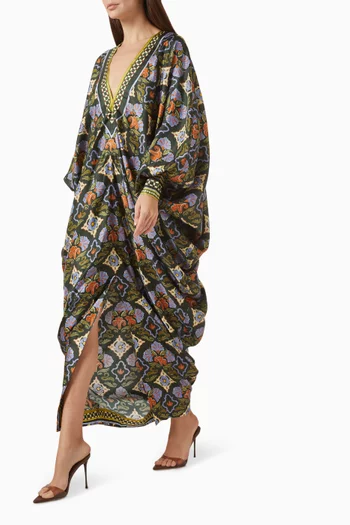 فستان سيسي بفتحة رقبة V حرير