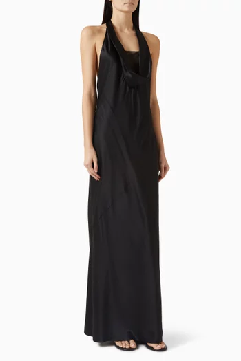 فستان بظهر مكشوف حرير