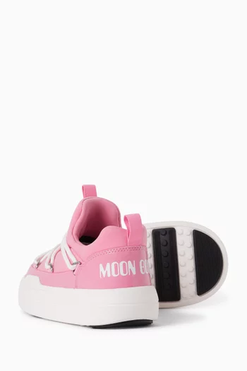 سنيكرز أسفل الكاحل برباط