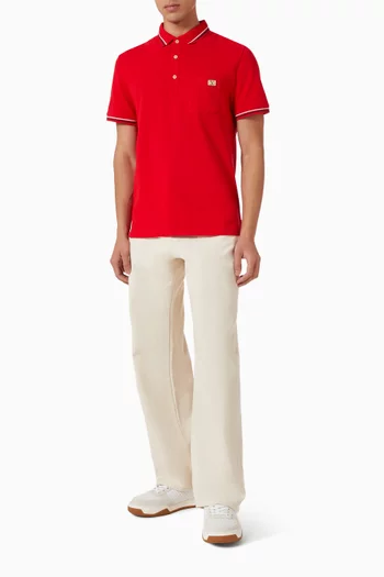 تي شيرت بولو برقعة شعار حرف V قطن بيكيه