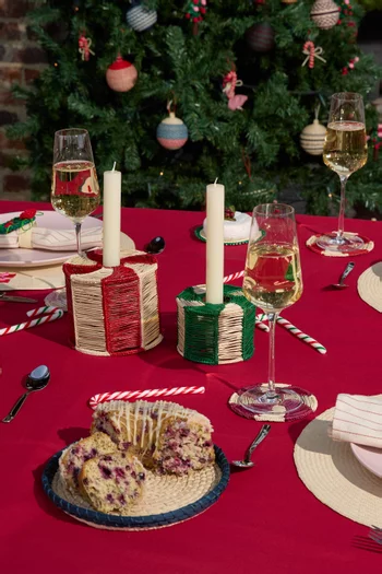 قاعدة أكواب بيبرمنت