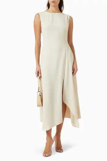 فستان متوسط الطول بتصميم غير متماثل