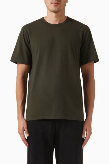 Garment-dye T-shirt in Cotton