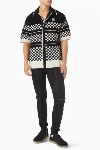 بنطال جينز بنقشة ام ايه كواد وقصة سكيني