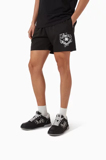 سنيكرز كلاسيكي أسفل الكاحل جلد