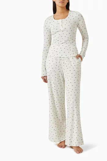 بنطال بقصة ساق واسعة للنوم