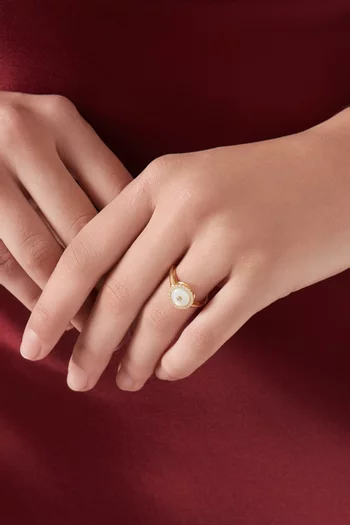 Celestia Pearl Ring in 18kt Gold