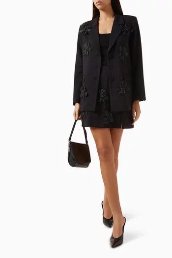 تنورة ياسفليسرا بزهور بارزة