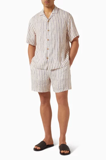 شورت غاستون بنقشة مخططة