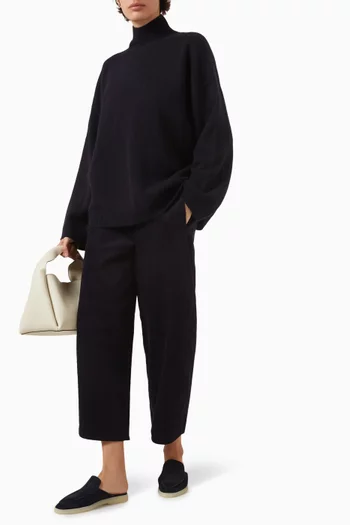 بنطال بقصة ساق اسطوانية مخمل 