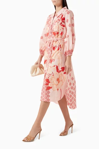 فستان بنمط قميص بأكمام واسعة