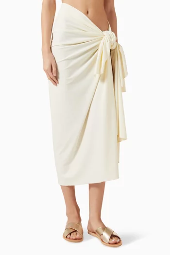 باريو نايلا طويل