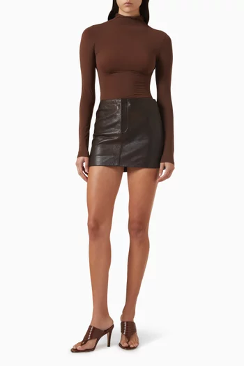 بلوزة بياقة عالية فيتس إيفري بودي