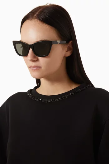 Cat-eye Sunglasses in Acetate
