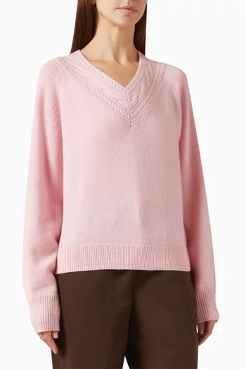 سترة ذا فاريستي بفتحة رقبة على شكل حرف V‏