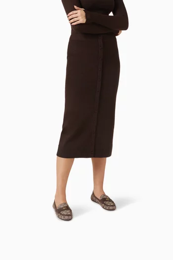 حذاء درايفر بشعار حرف C منحوت جاكار بنقشة شعار الماركة