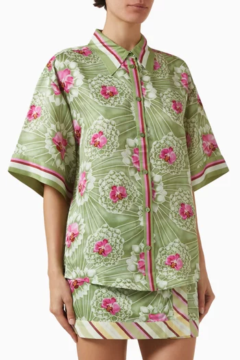 قميص بيني مزين بنقشة