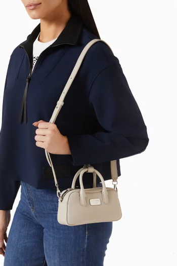 حقيبة يد بشعار الماركة مقاس XS جلد