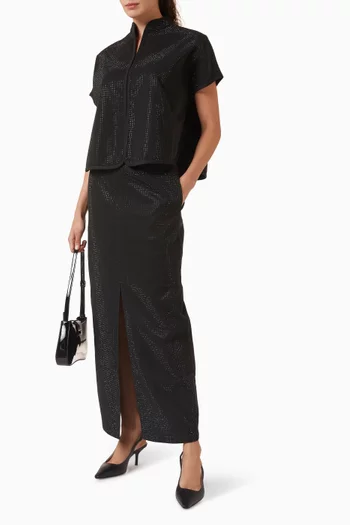 تنورة طويلة مطرزة بالكريستال