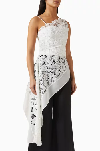 بلوزة فاي بفتحة رقبة غير متماثلة