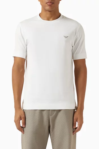 تي شيرت بشعار الماركة قطن