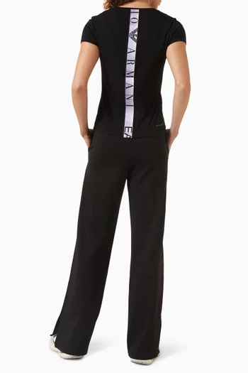 تي شيرت بشريط بشعار الماركة بحجم كبير قطن