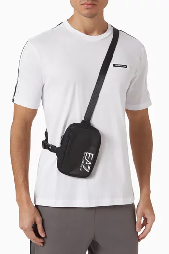 حقيبة كروس رياضية نايلون بشعار EA7