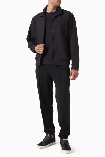 سويت شيرت بسحّاب وشعار الماركة