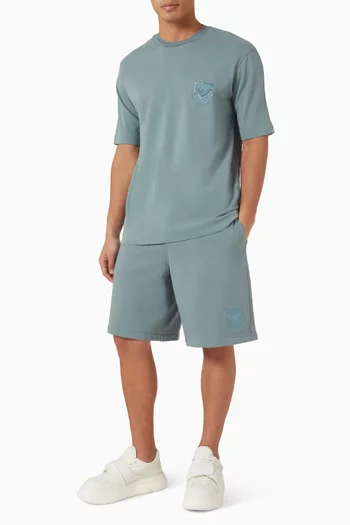 تي شيرت بشعار الماركة قطن