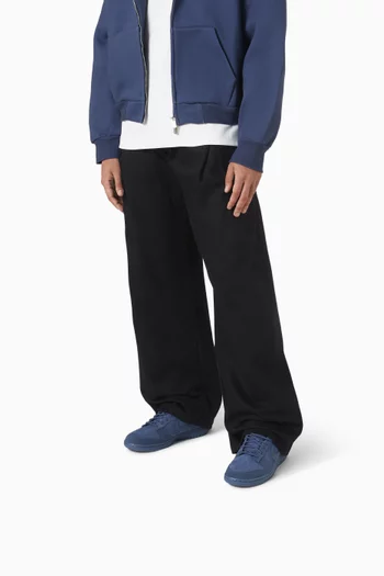 Dunk Low Retro SE Sneakers in Nubuck Leather