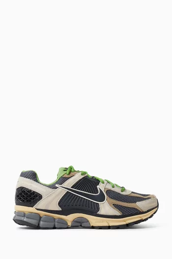 Zoom Vomero 5 Sneakers in Mesh